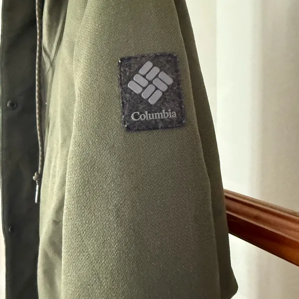 Columbia Women's Olive Utility puffer Jacket - Image 4