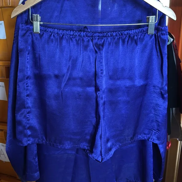 Vintage Victoria’s Secret Dark Purple Satin Pajama Set LS Top & Short Size Small - Image 9