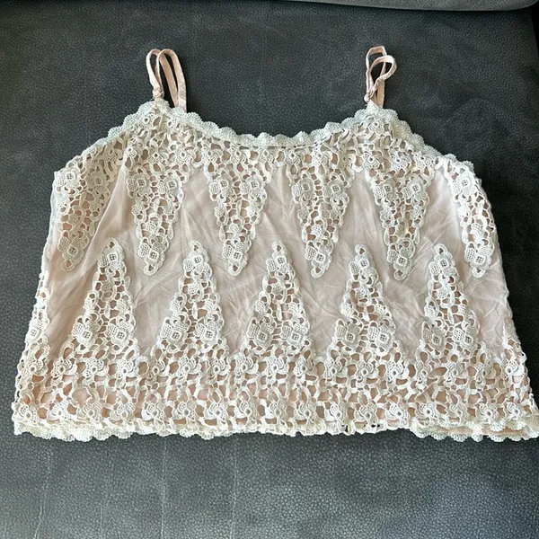 Anthropologie Tiny Top Small - Image 2