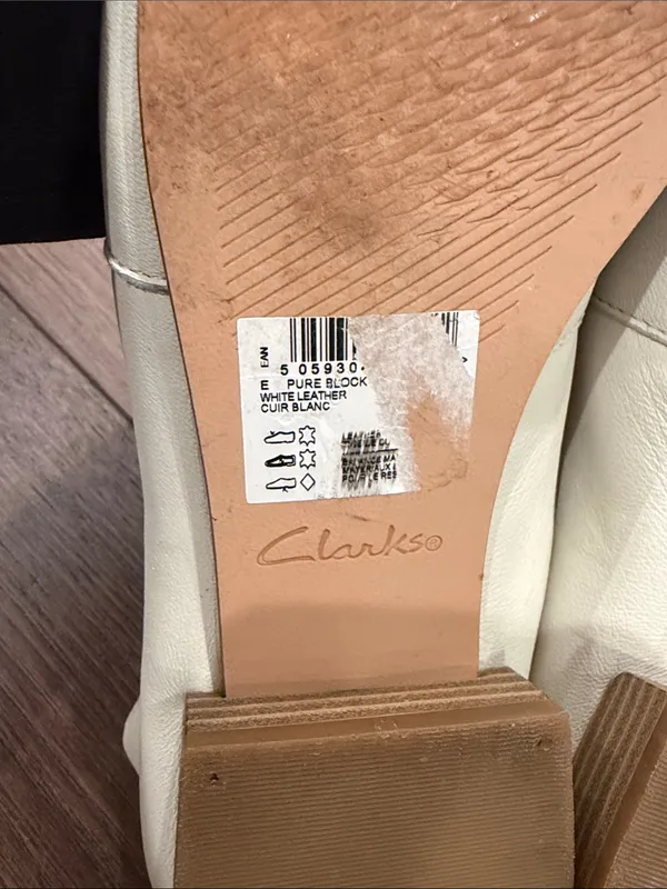 Clarks Women's Pure Block Loafer Flats Cream Leather Size 9 - C63-006 - Image 5