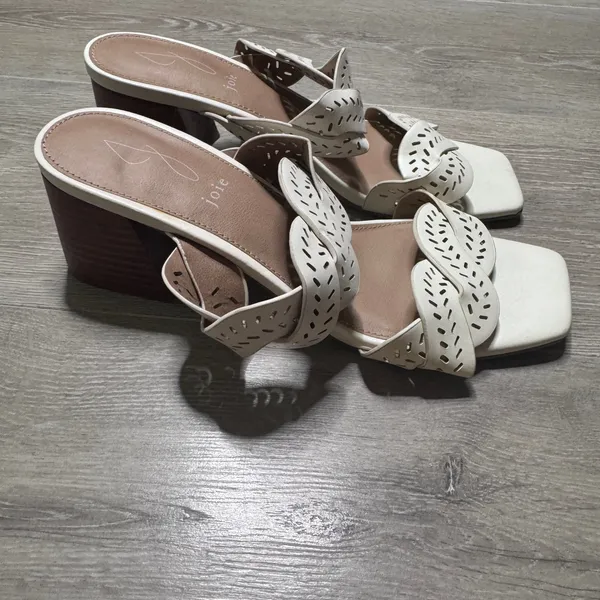 Joie Society Cream White Laser Cut Block Heel Sandals Size 7.5 - Image 2