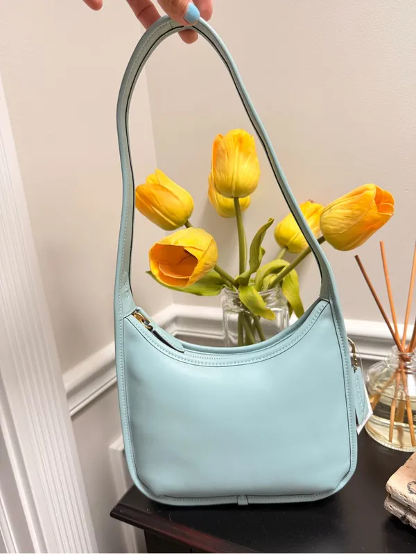 Coach Curve‎ Zip Bag Light Blue Leather Shoulder Purse New with Tags - Image 2