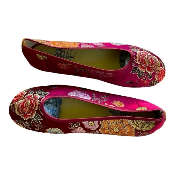 Embroidered Floral Ballet Flats Red Brocade Asian Inspired Slip-On Shoes 7.5 - Image 7