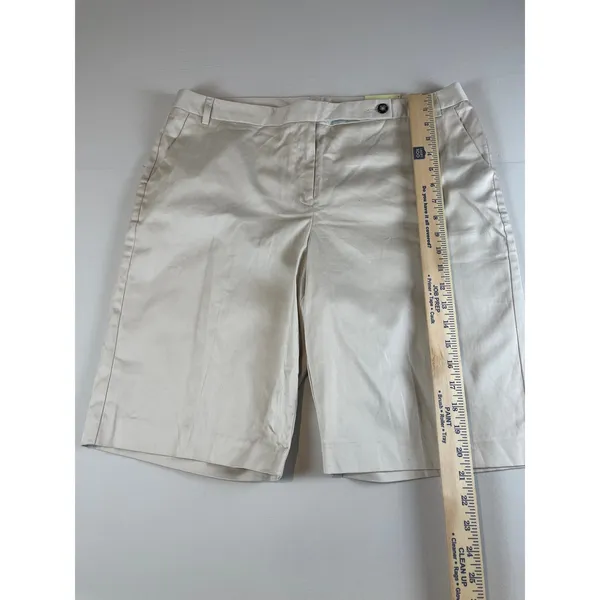 Van Heusen Studio City Short Modern Fit Bermuda Length Beige NWT Size 14 - Image 4