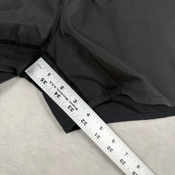 Lululemon Tracker Short V Black Athletic Running Shorts Size 6 Smocked‎ Waist - Image 5