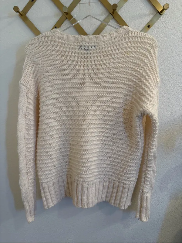 American Eagle Outfitters Cream Cable Knit Women's Sweater Small - Image 4