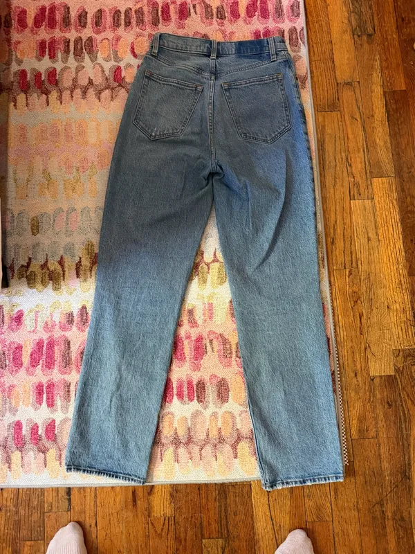Abercrombie & Fitch Curve Love 90’s Straight High Rise - Image 2