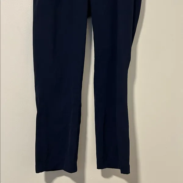 Lululemon Navy Blue On The Fly Jogger Pants Travel Athletic Hiking Size 2 - Image 2