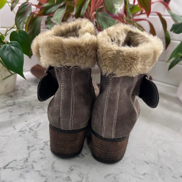 Josef Seibel Womens Brown Suede Faux Fur Ankle Boots Size 40 Buckle Strap Zip Up - Image 4