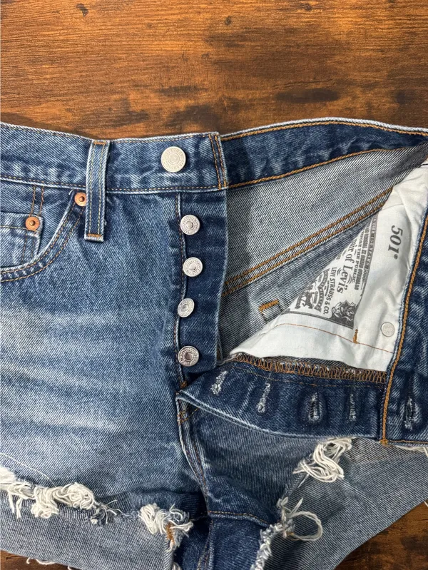 Levi’s 501 Jean Shorts - Image 3
