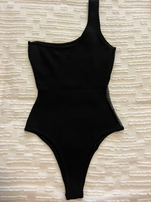 superdown Karen One Shoulder Bodysuit Black - Image 3