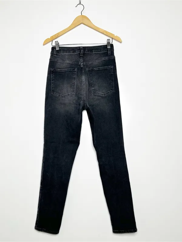 Free People We The Free Zuri Mom Jeans Washed Black Distressed Size 28 - Image 4