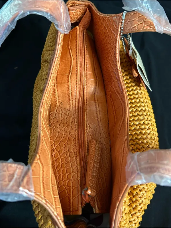 Stone Mountain Havana Orange Woven Tote Bag Tan Trim Flower Charm NWT - Image 10