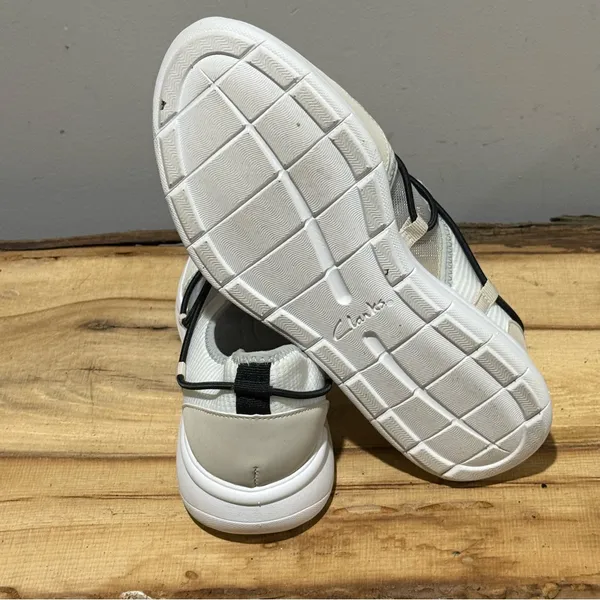 Clarks Cloudsteppers Ezera Skip Slip-On Sneaker - Women's 8 A42‎ - Image 9