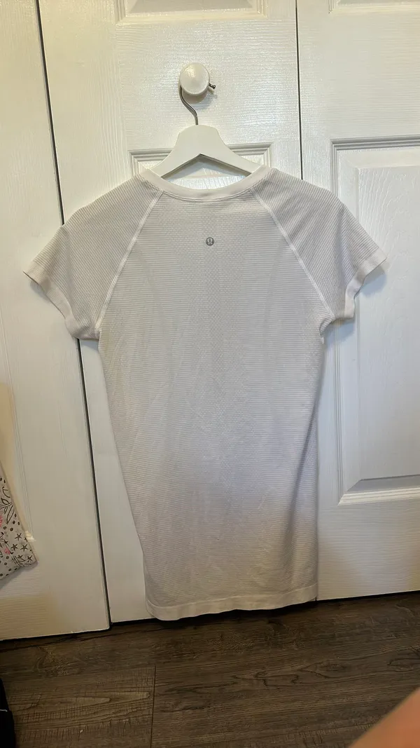 Lululemon White Swiftly Tech Short Sleeve - Image 3