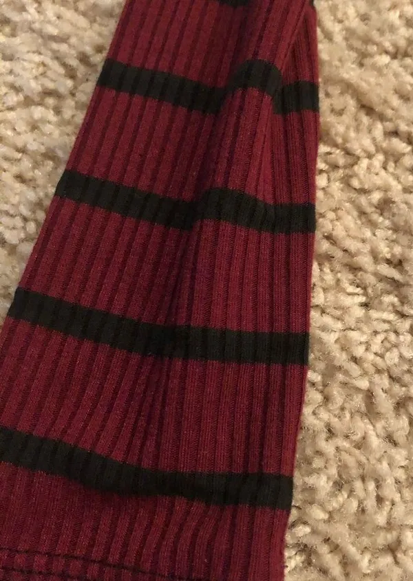 Urban Outfitters Black and maroon striped crop long sleeve - Image 4