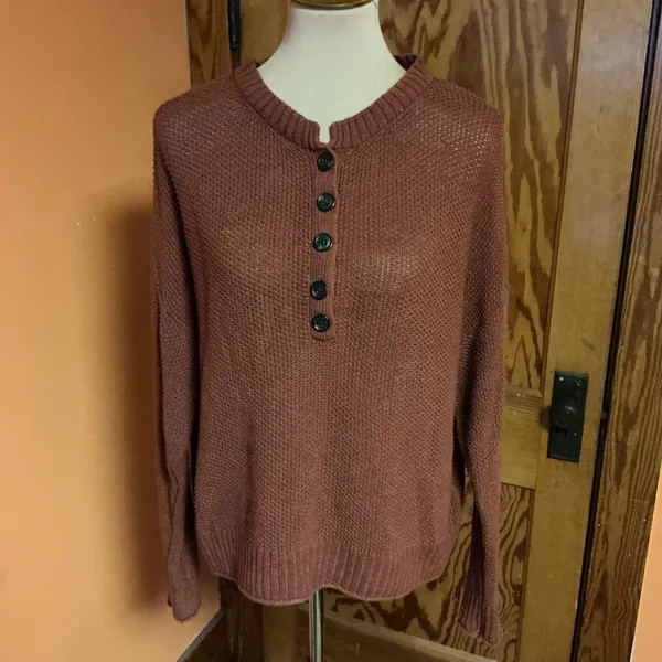 American Eagle Rust Henley Sweater | Lightweight Knit Long Sleeve - Image 5