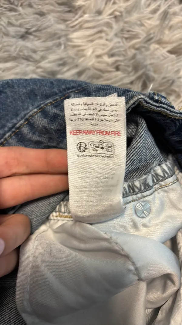 Dark Wash Edikted Low-Rise Jeans Wide-Leg - Image 4