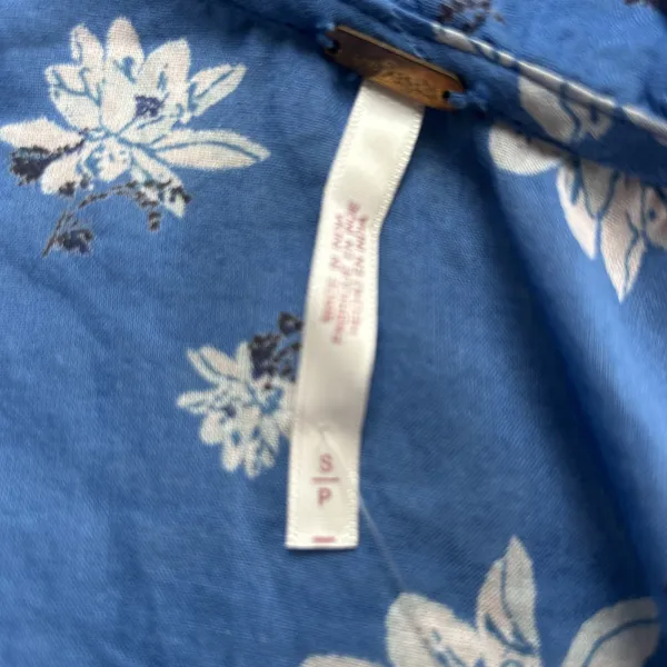 Free People Amanda Ruffle Detail Wrap-Style Blouse in‎ Blue Floral XS - Image 9