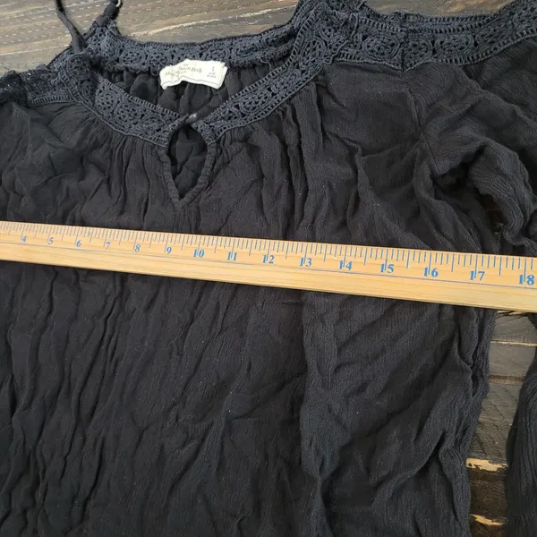 Abercrombie & Fitch Women’s Small Off-Shoulder Top Casual Trendy - Image 5