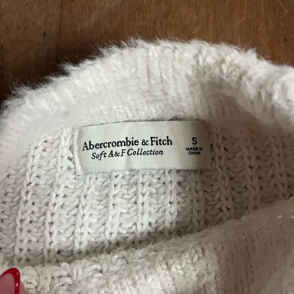 Abercrombie & Fitch Cream Turtleneck Sweater - Image 2