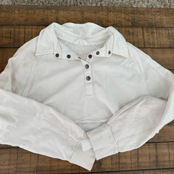 Freepeople White cropped button-up long sleeve top #croptop Some light stains size small white, cropped, button-up, long sleeve, lightweight, feminine, boho, casual, off-white, resort - Image 4