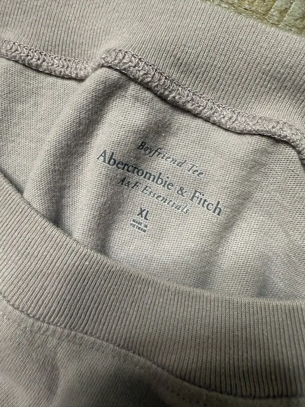 Abercrombie & Fitch Gray Short Sleeve Boyfriend Crew Tee - Image 2
