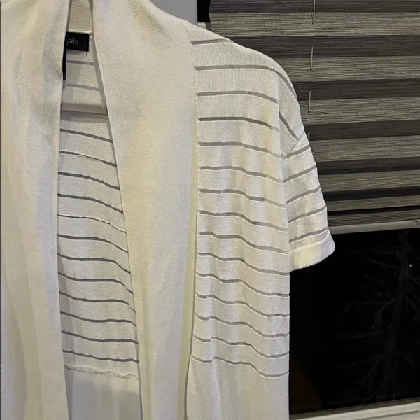 White Short Sleeve Kimono with sheer stripe - Image 3