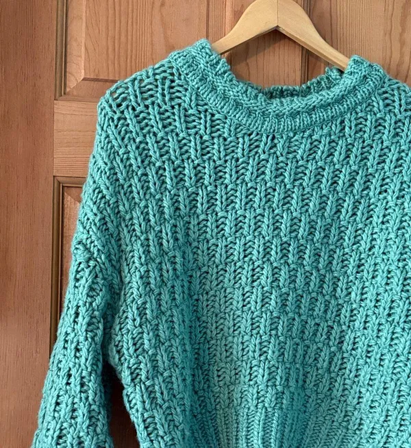 Universal Threads Good Co. Size XS Women's Teen Girl Cozy Green Knit Sweater - Image 2