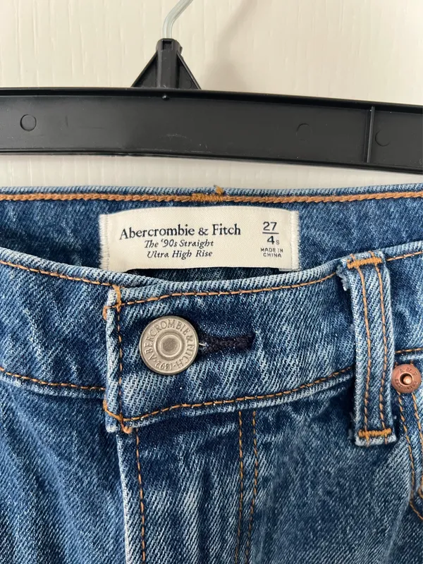 Abercrombie Jeans - Image 3