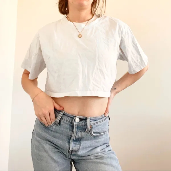 White Short Sleeve Crop Top - Image 2