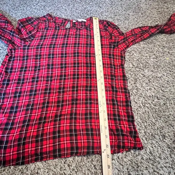 Loft Womens Red Black Plaid Ruffle Cuff Long Sleeve Blouse Small Keyhole‎ Back - Image 5
