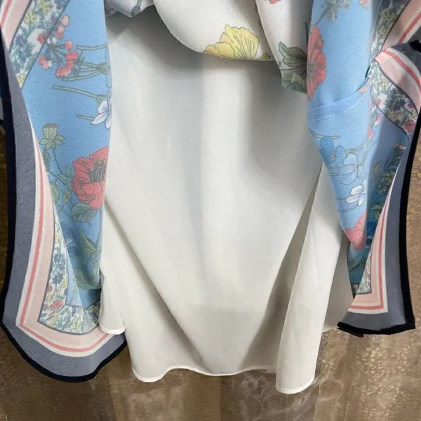 Alice + Olivia Blue Conner Floral-Print Handkerchief Button Shirtdress, XS - Image 7