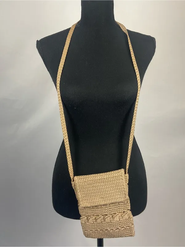 Handcrafted Woven Crossbody Bag in Beige - Image 4