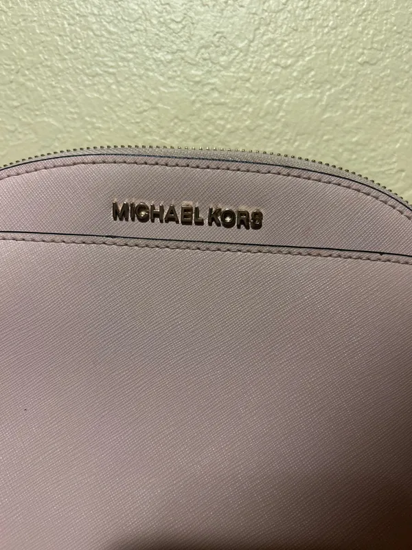 Michael Kors Pink Crossbody Purse - Image 3