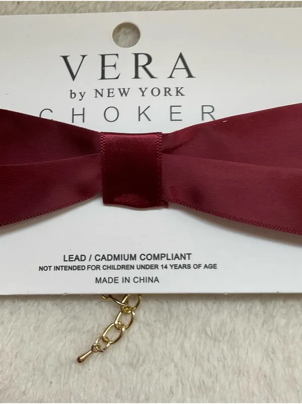 Vera by New York Satin Burgundy Bow Choker - Image 2
