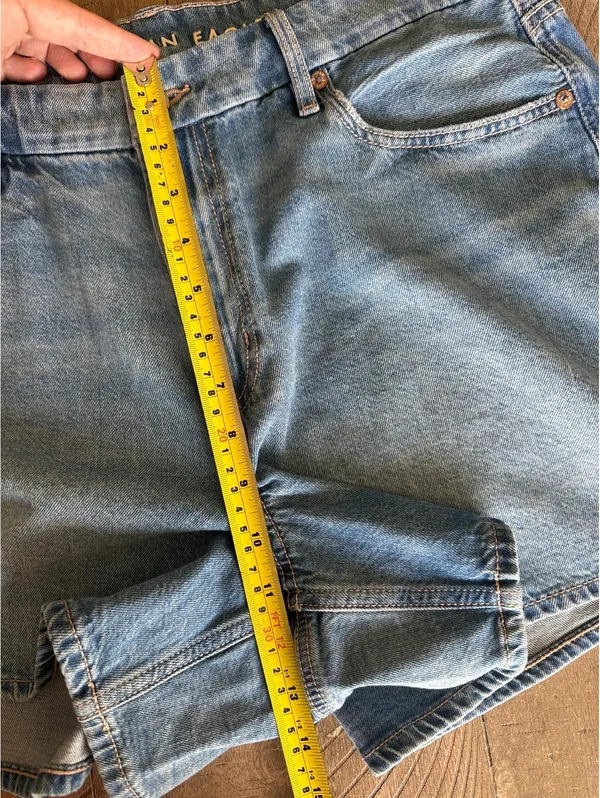 American Eagle Strigid Curvy Relaxed Denim Jean Shorts High Rise Women’s size 14 - Image 11
