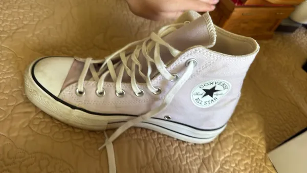 High-Top Converse Chuck Taylor All Star Platform - Image 6