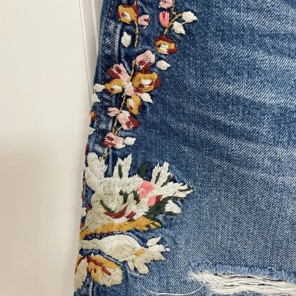 Abercrombie & Fitch Floral Embroidered Distressed Skirt - Boho Chic size 26! - Image 5