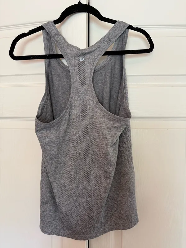 Lululemon Tank Swiftly Tech - Image 2