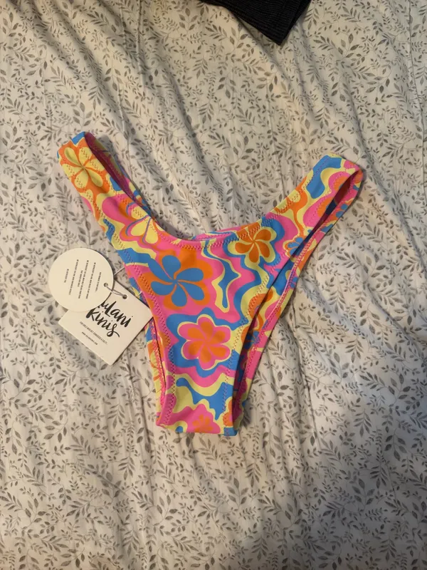 Kulani Kinis Bikini Set - Image 2