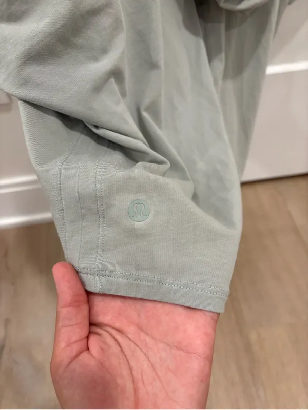 Lululemon Knot Gonna Fly Hooded Tee Size Small - Image 4