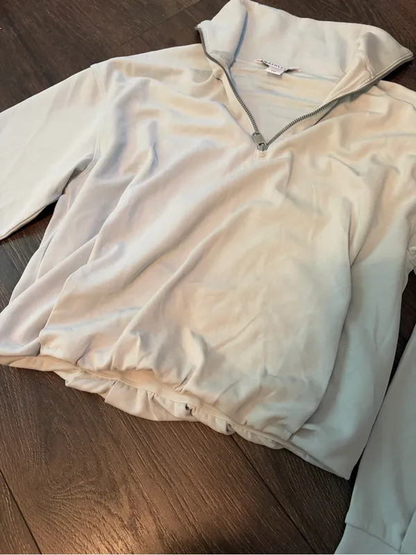 Athleta Quarter-Zip Cropped Pullover Xxs - Image 3