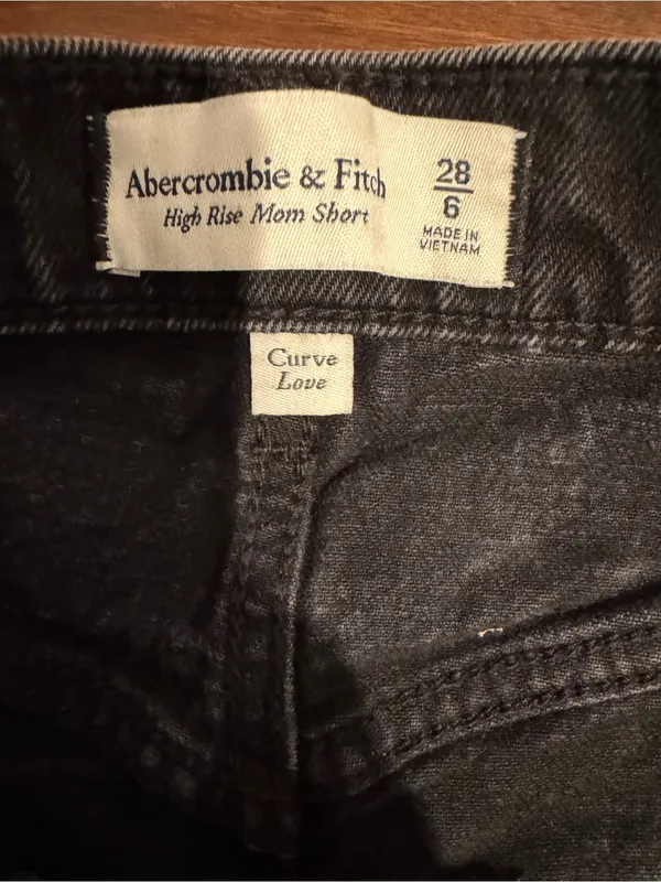 Abercrombie Curve Love High Rise Mom Shorts 6/28 - Image 5