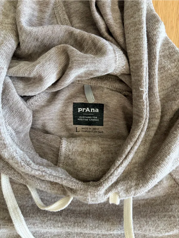 PrAna Unwind Lounge Top Oatmeal Heather large athleisure boxy cropped hoodie - Image 3