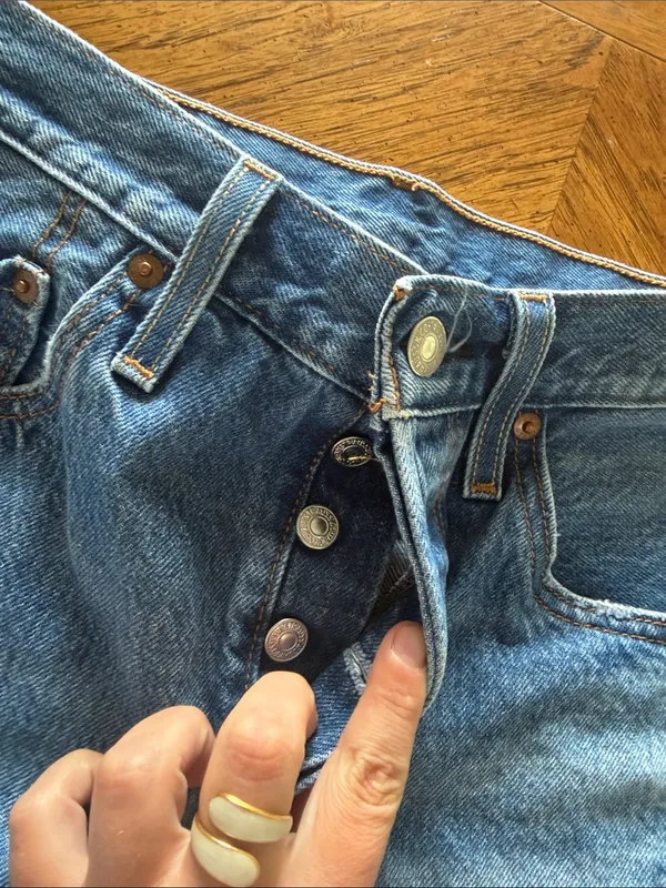 High Rise Levi’s 501 Shorts - Image 3