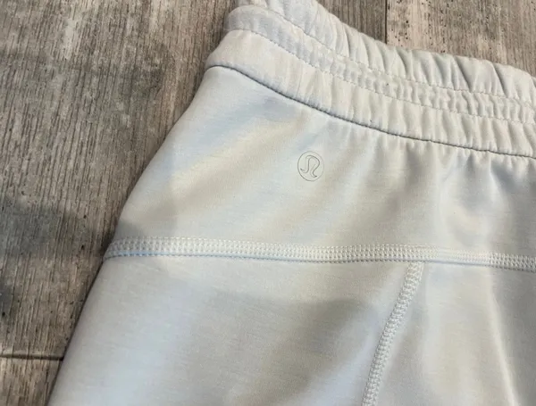 Lululemon Softstreme Cropped Pant Size 10 - Image 5