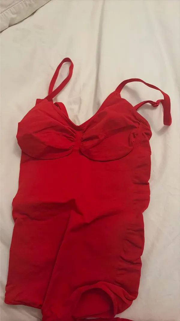 Amazon Red bodysuit - Image 2