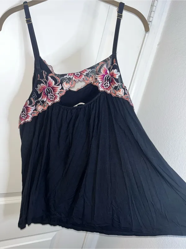 Soma Lined Fairy Delicate Floral Embroidery Adjustable Soft Camisole Top Size XL - Image 6