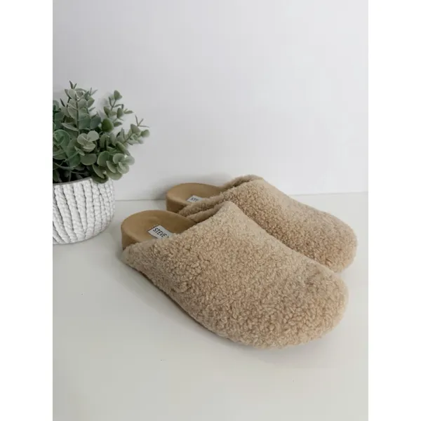 NEW Steve Madden Vesa Beige Teddy Sherpa Faux Fur Mule Clog Slippers Cozy Shoes - Image 2
